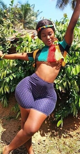 Lil slim thick wide hip pear sonia