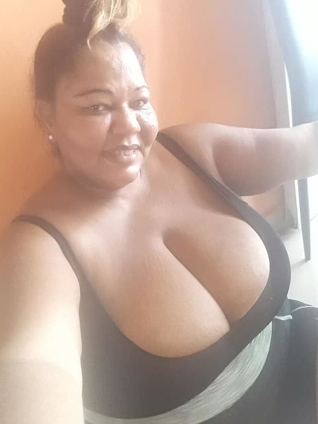VILMA SANTOS BBW TETAS GRANDES PARTE MATURE TITS SSBBW
