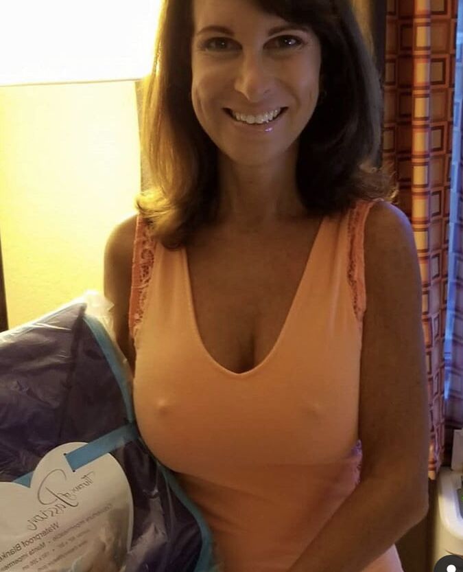 Braless Love