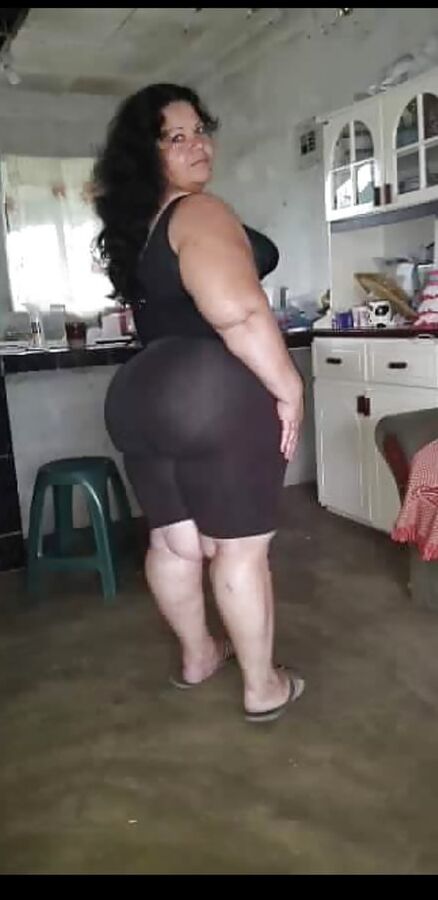 Esme nalgona madura