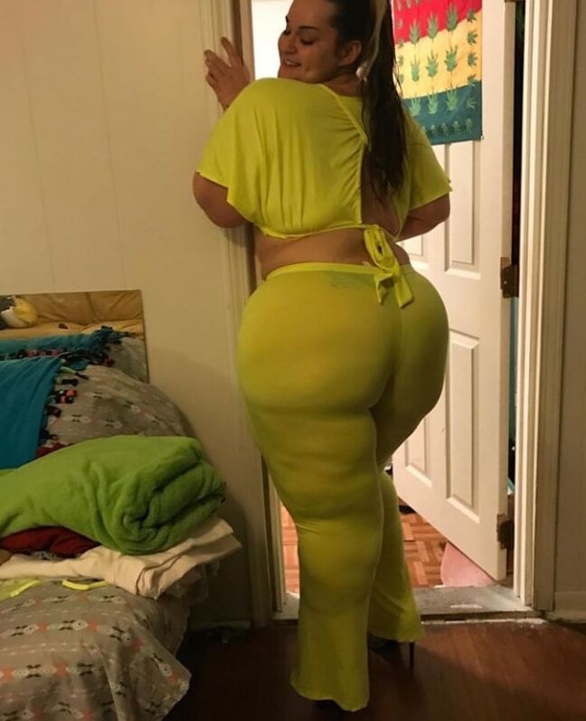 Millie Carter AKA Juicy D - Big Butt BBW