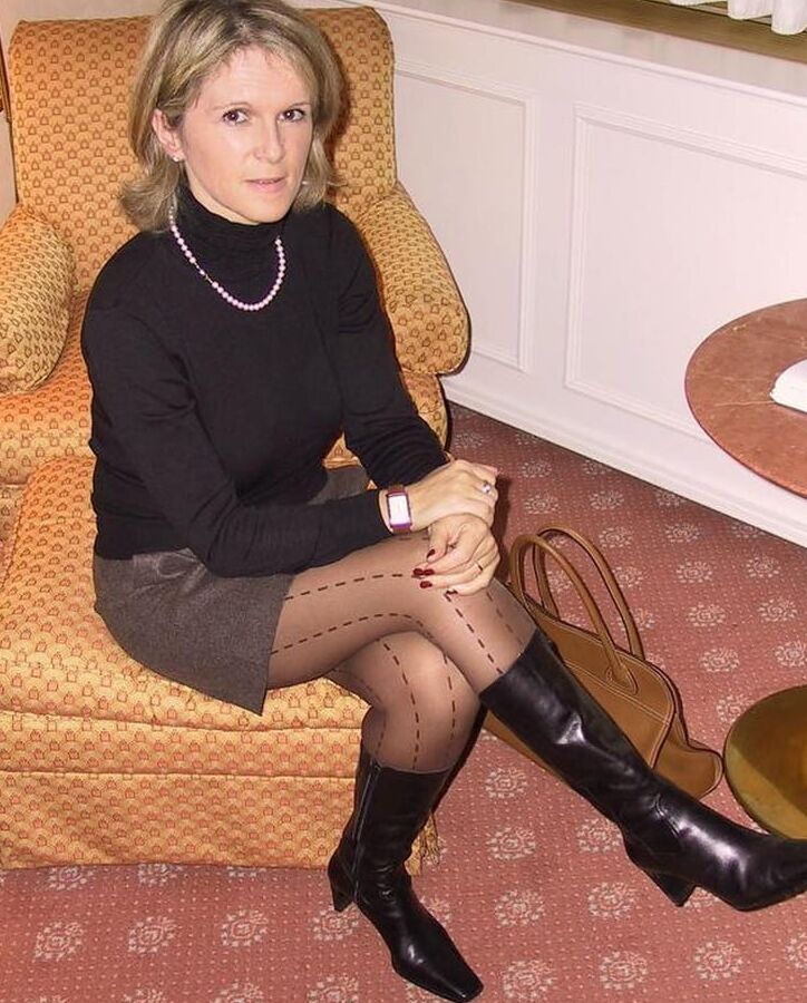 Sexy mature wife