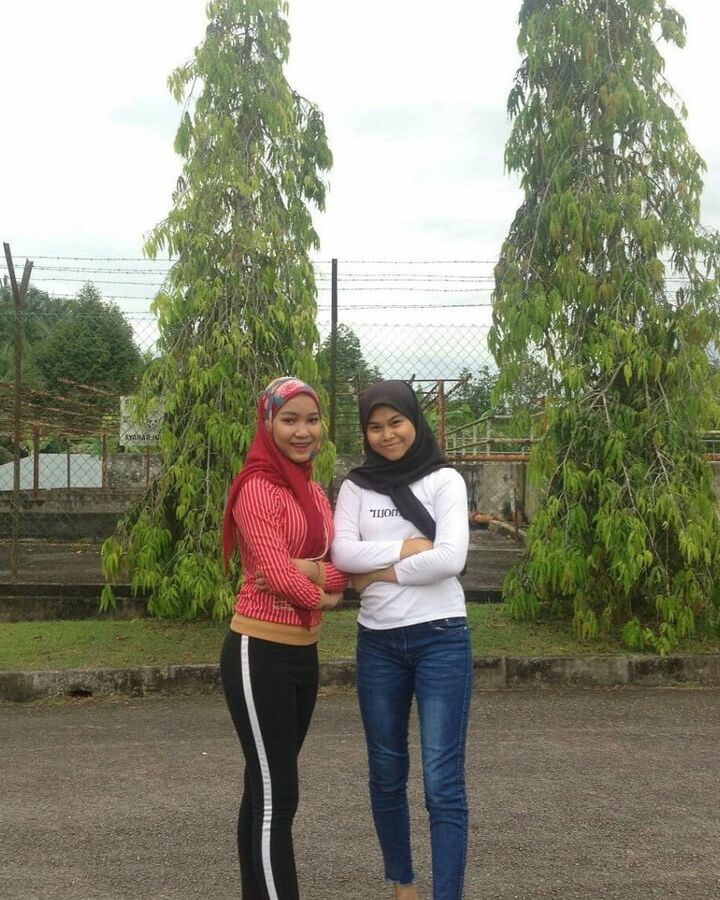 Yana Tudung
