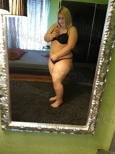 Hungarian hooker Evelin