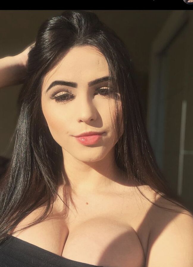 Cumtributes