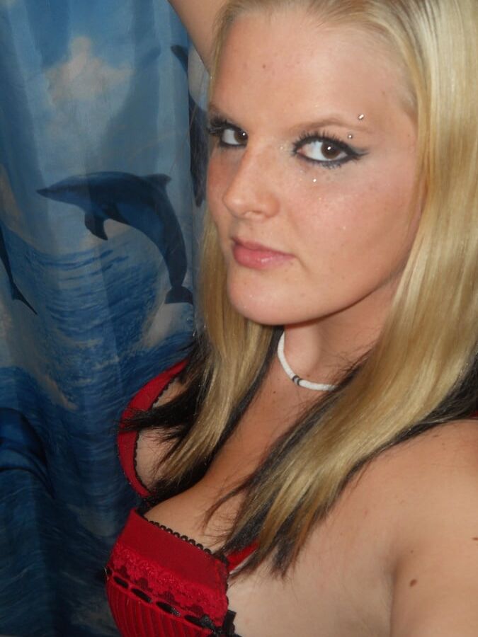 Blondie big boobs