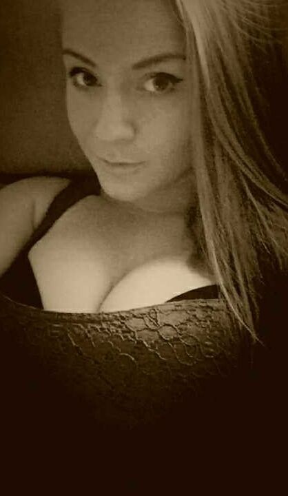 CLEAVAGE VALLY  GIVE WAY