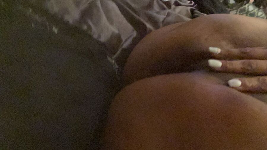 Ebony mature