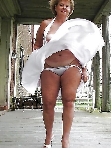 seasoned willing milfs