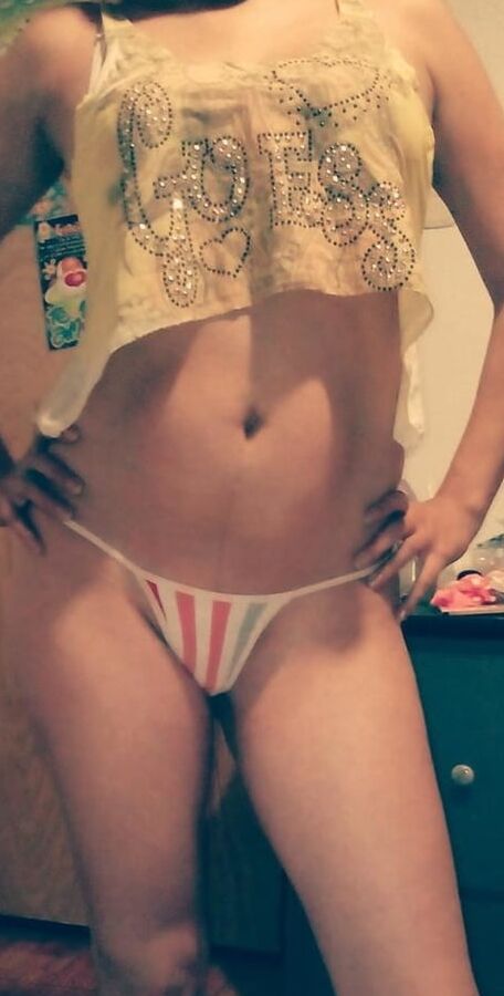 beauty pregnant latina top huge