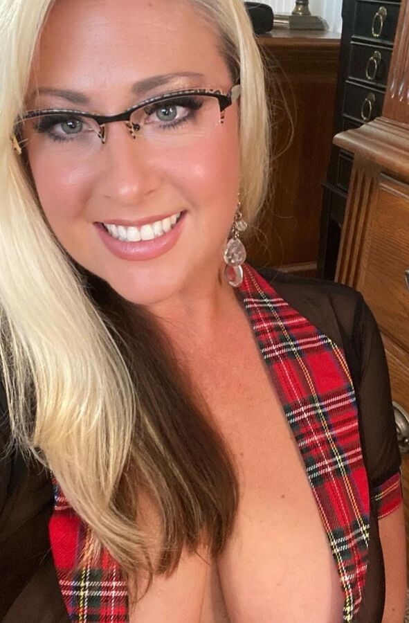 Horny Milf Marie