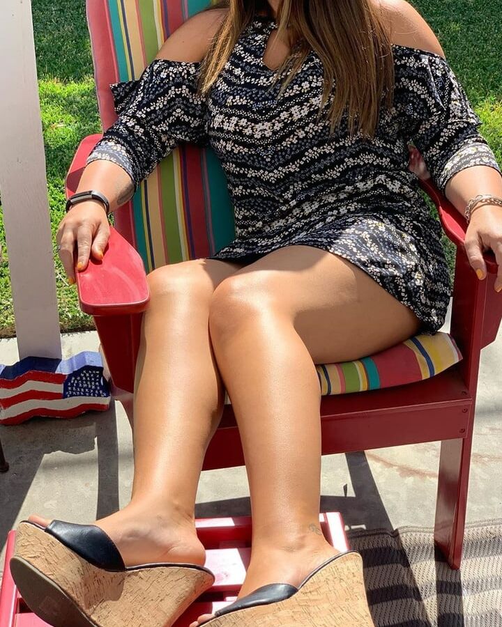 Zoccole e piedi sexy