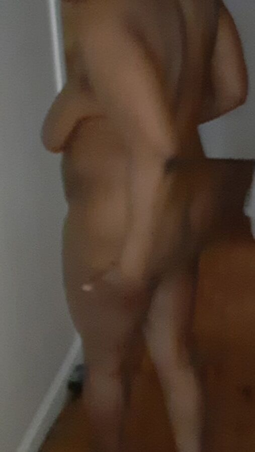 BLACK WET NAKED MOM