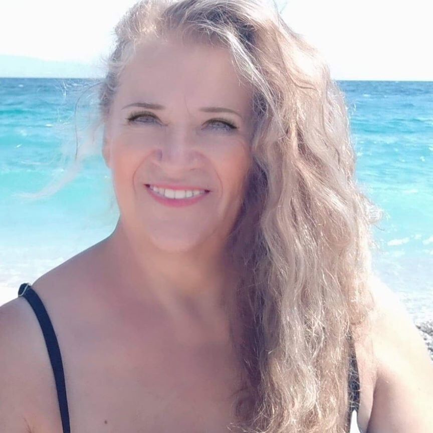 Greek Milf from social Media : Vagia