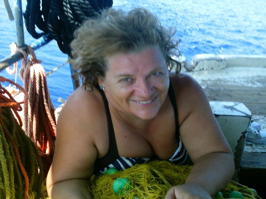 Greek Milf from social Media : Vagia