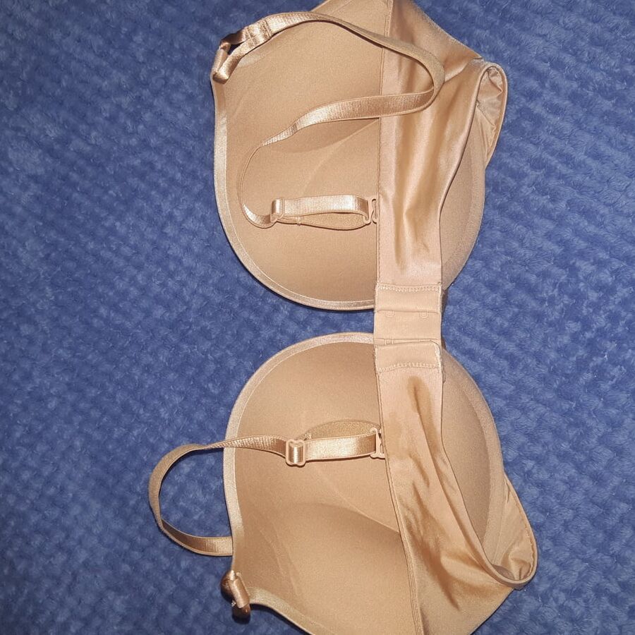 My gf victoria secrets D bra
