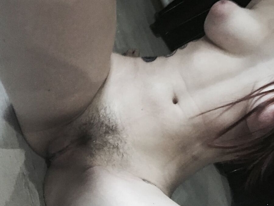 Giant Gallery Puffies Tit