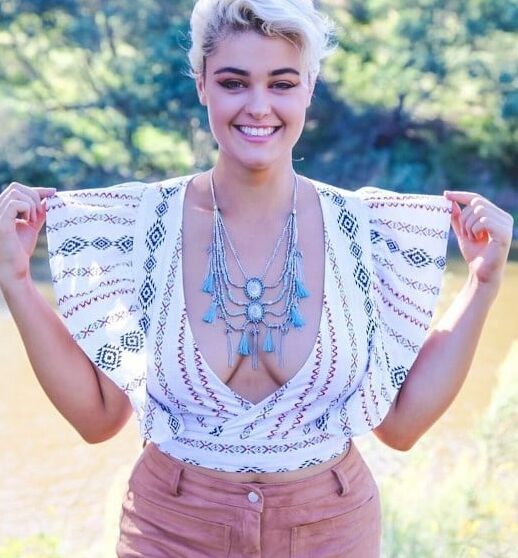 hot mil Stef Ferrar....