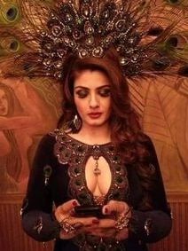 Raveena tandon sexy hot