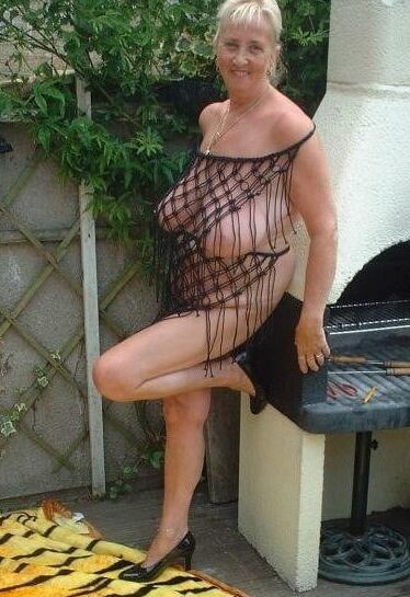 Bbw mix (Blond hot granny)