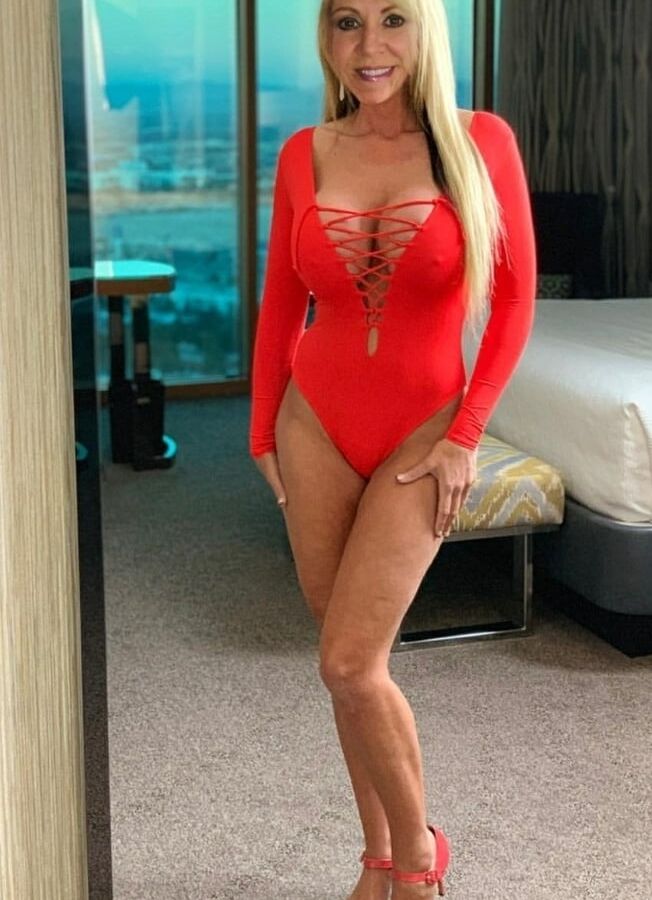 Hottest MILF and GILF you might see big boobs blonde