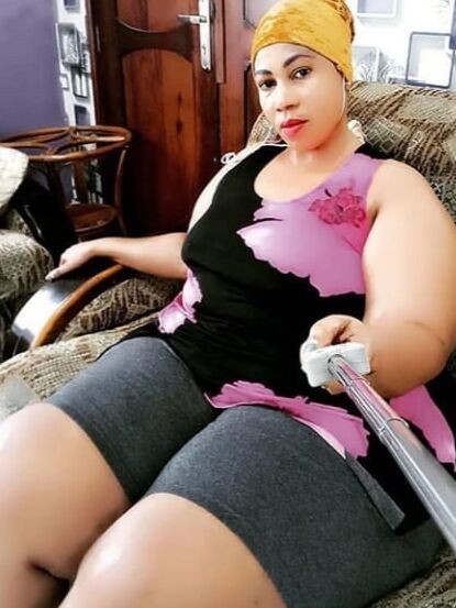 Ginormous mega booty huge leg cellulite bbw pear Divyo