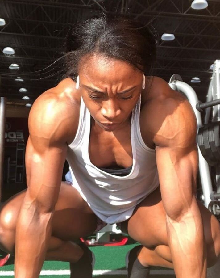 Sexy FBB Muscle