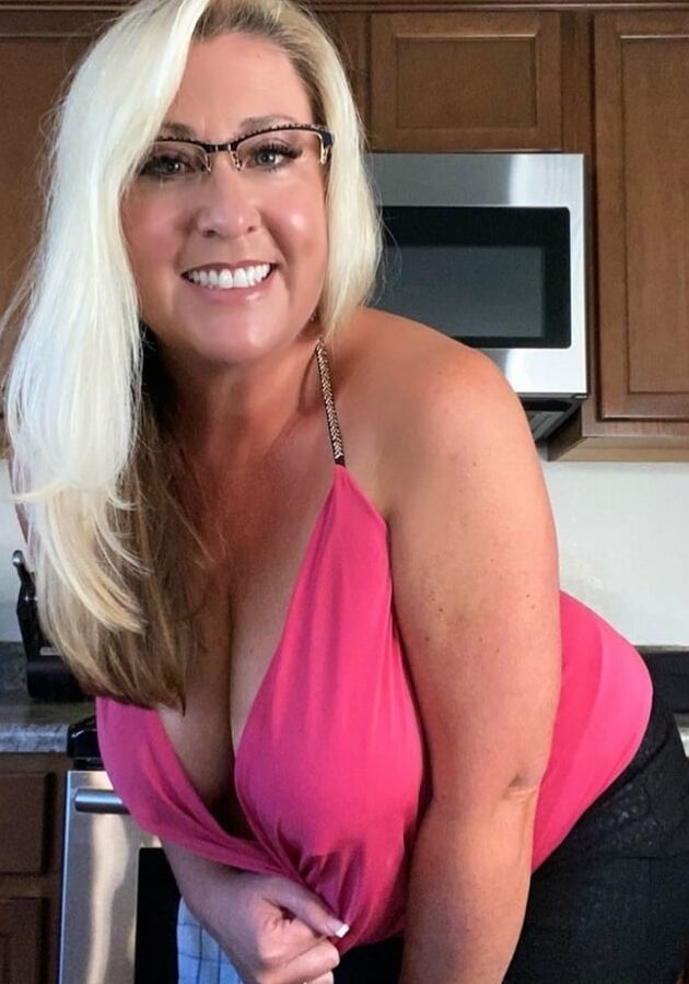 Horny Milf Marie