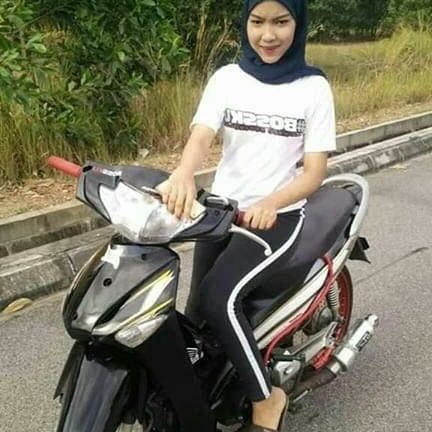 Yana Tudung