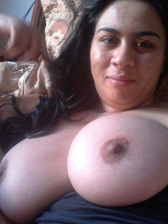 Arab boobs