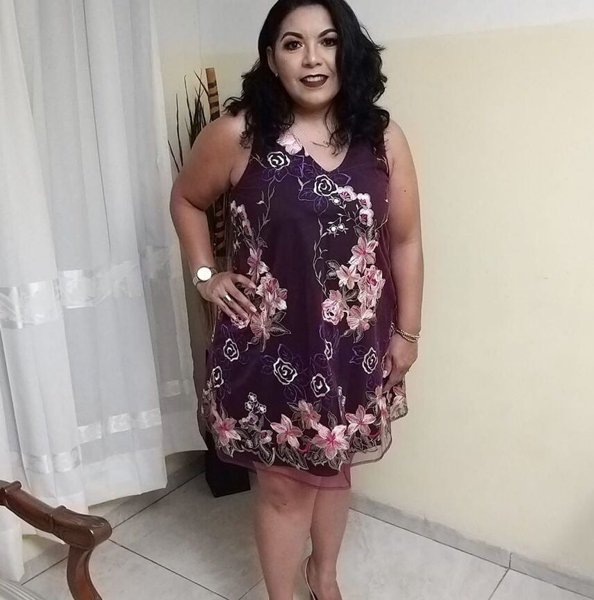 Eugenia, madura, no desnuda.
