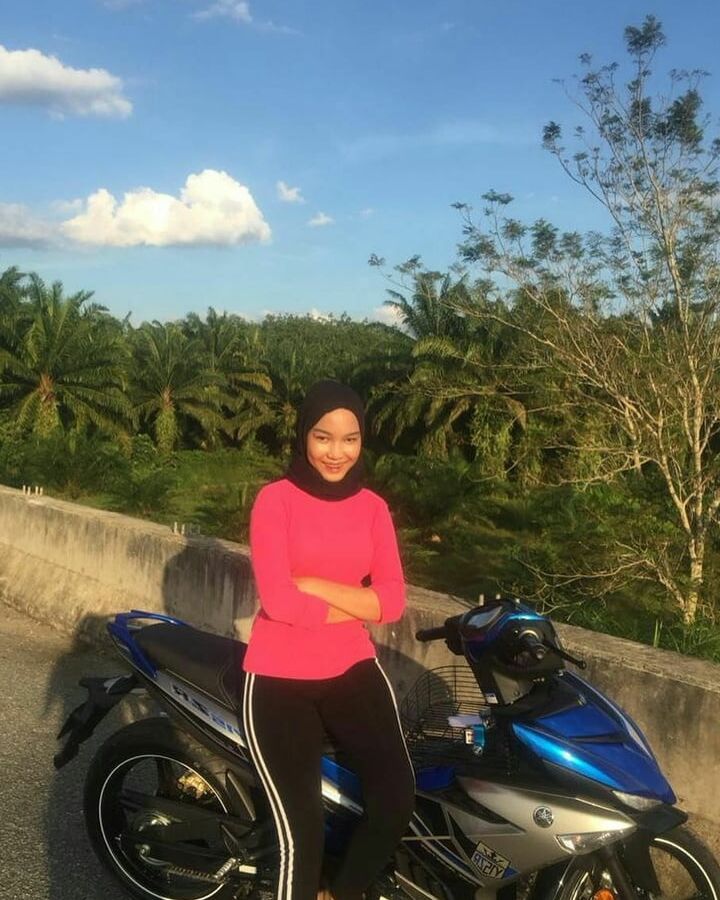 Yana Tudung
