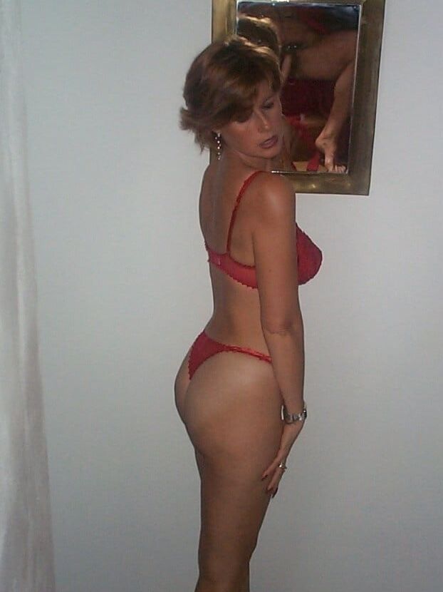 Nice Mature MILF, Big Tits