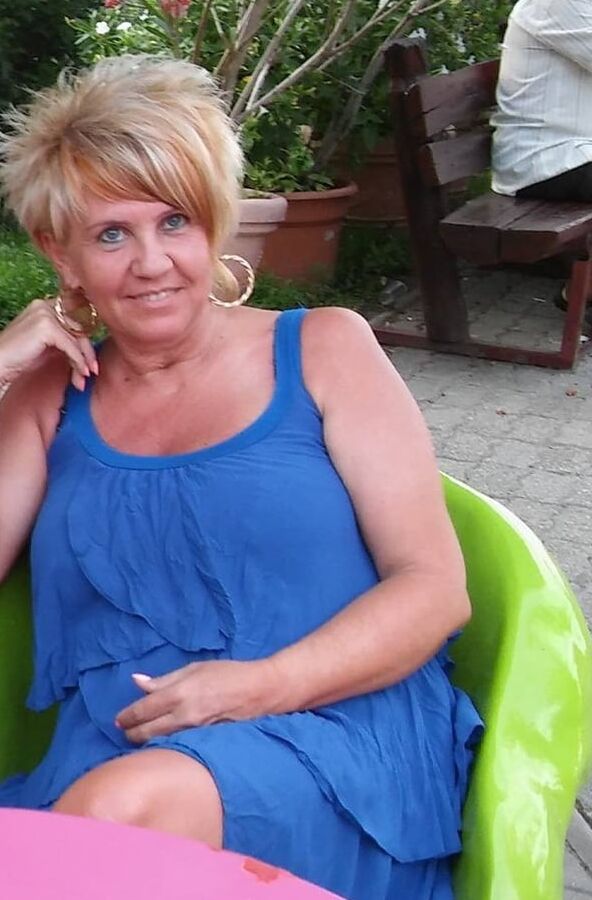huge tits blonde want a big car and a big ....
