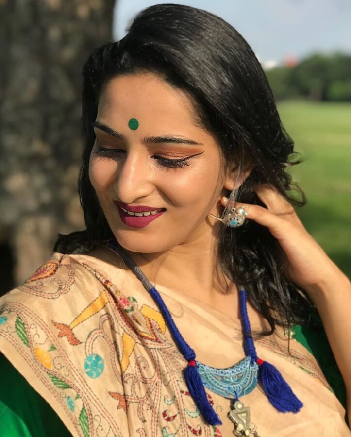 Bengali Hindu Whore Mis Mitra Bitch