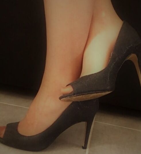 feet nylon