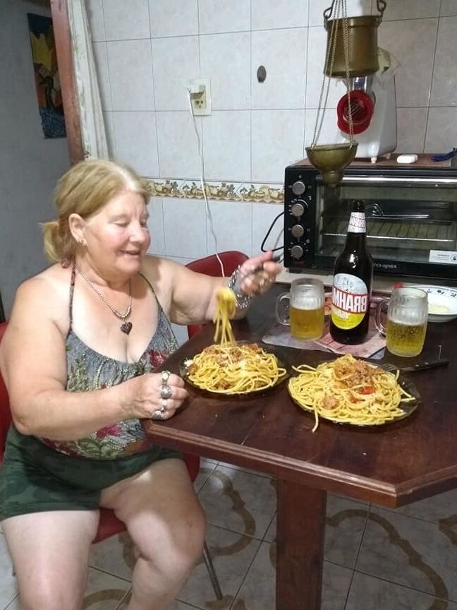 madurazas abuelas muy coquetas y calientes, siguen sexis