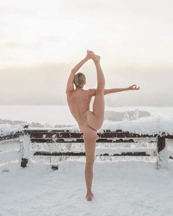 All Sizes, All Sexy - Let It Snow, Let It Snow, Let It Snow