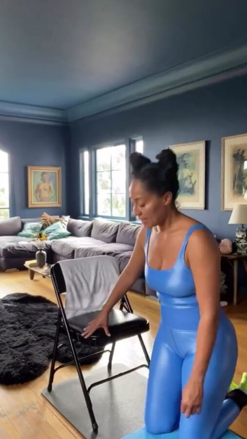 Tracee Ellis Ross (Space Buns)