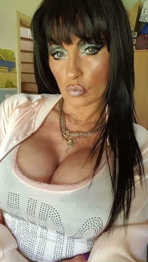 Makeup fetish
