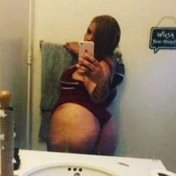 Luminous Bright BBW Latin