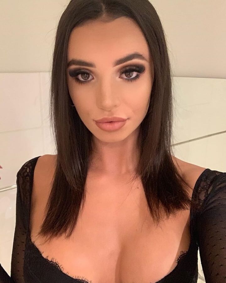 Makeup fetish