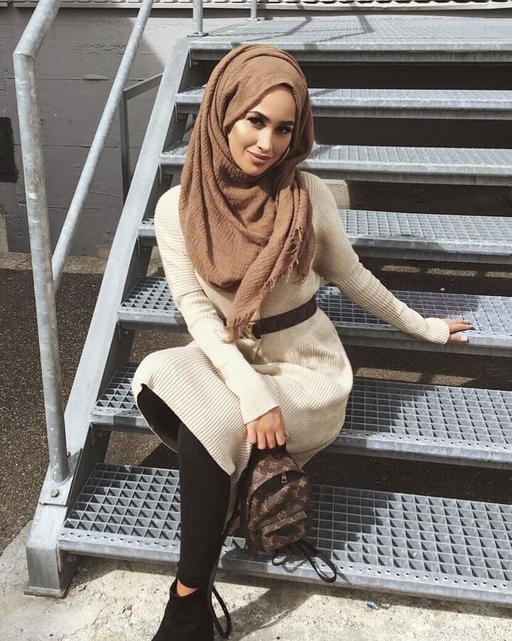 Hot Instagram Hjiab Lady