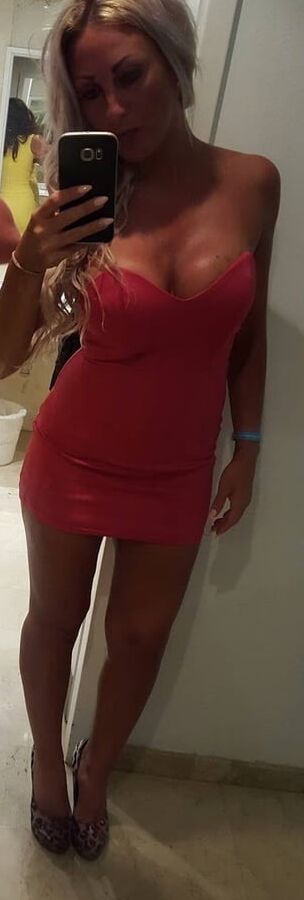 Sexy as fuck CHAV Slut