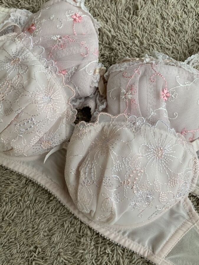 Bra