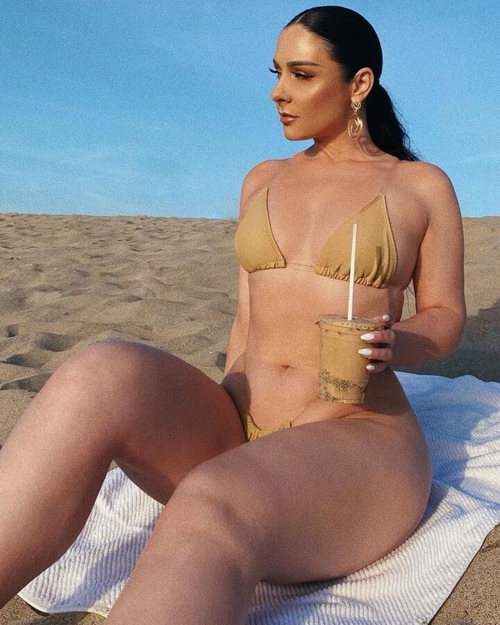 beautiful bodies non-nude (latinas, indian)