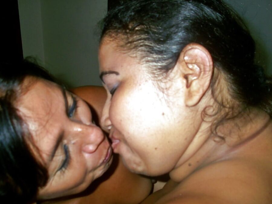 Mature Kissing