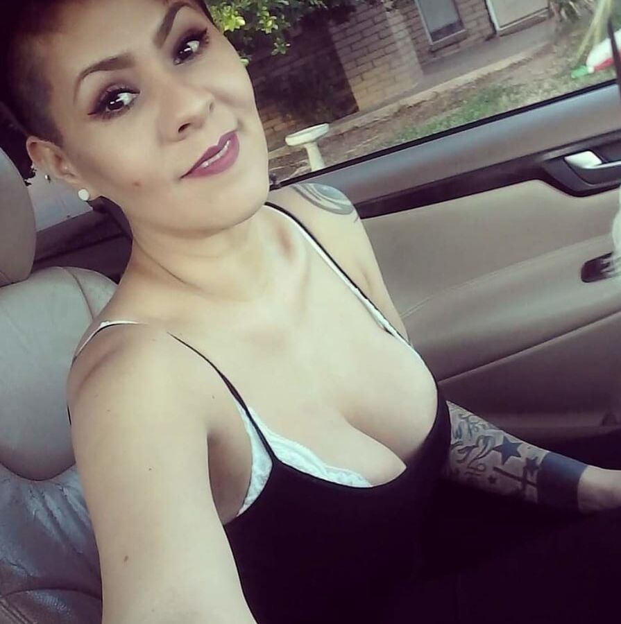 BANGING BUSTY SEXY MILF