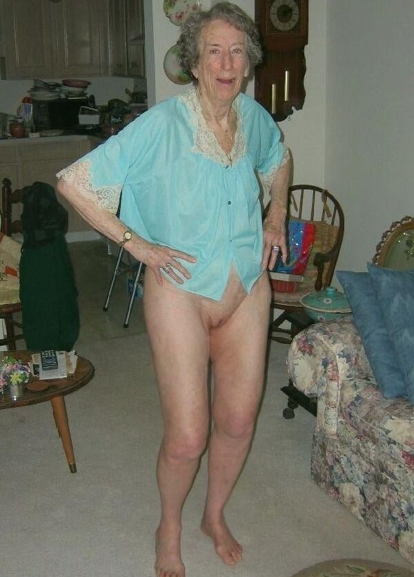 Mrs Lizzie Simpson
