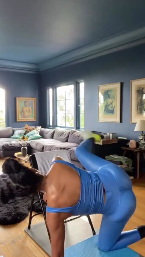 Tracee Ellis Ross (Space Buns)